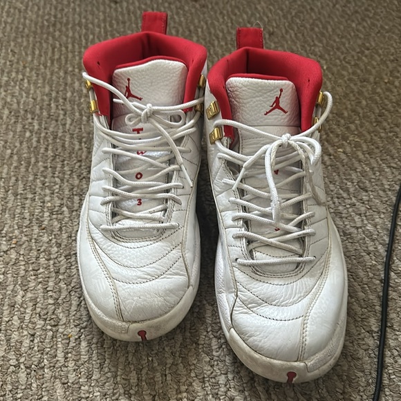 Jordan 12 Retro “Fiba” Size 10 Men’s - Picture 3 of 4